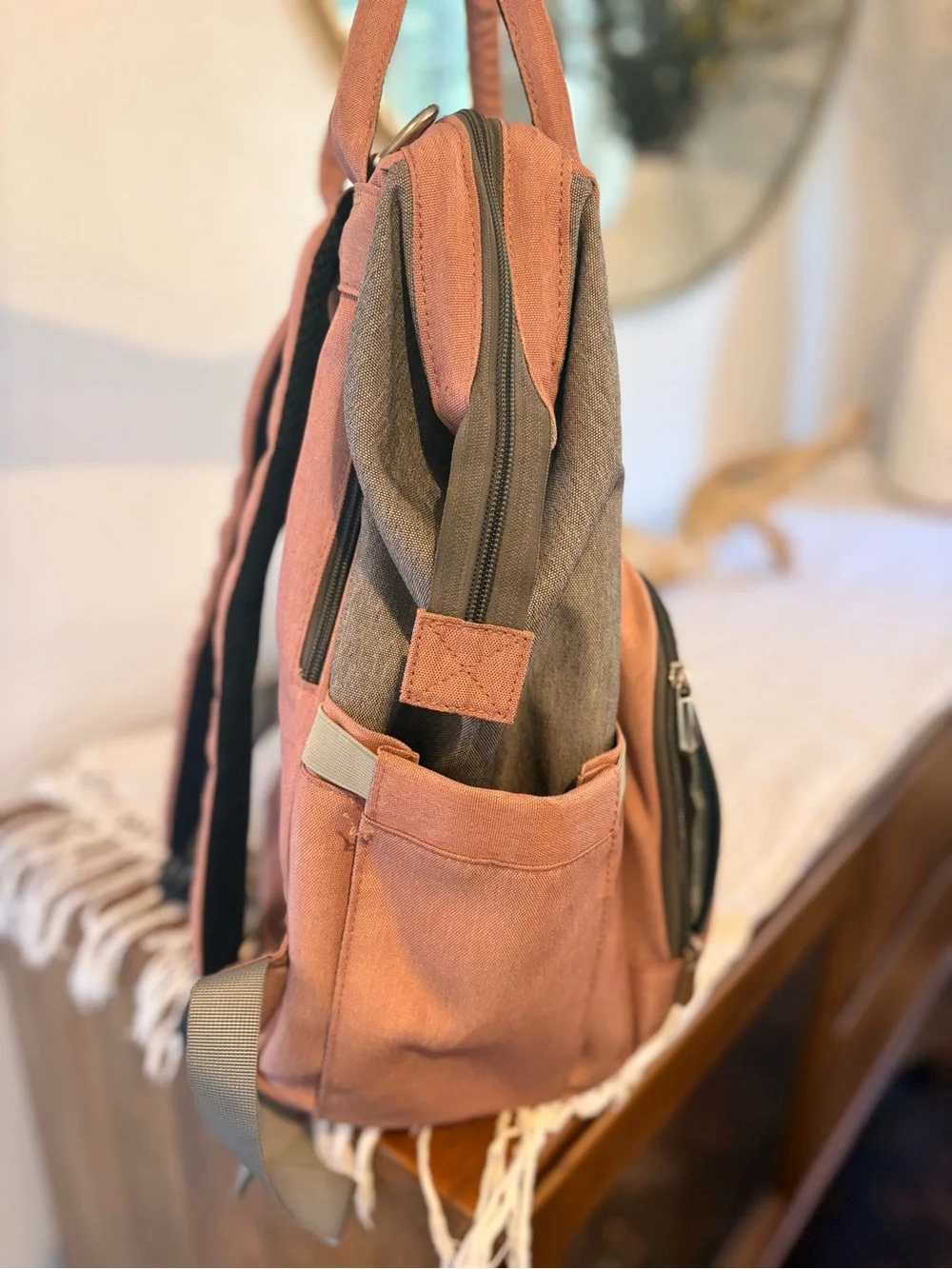 Upsimples gray and coral pink dipper bag